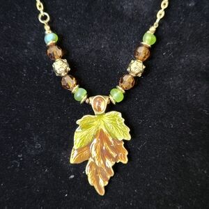 Elegant Gold and Green Leaf Pendant 16" Necklace NWT
